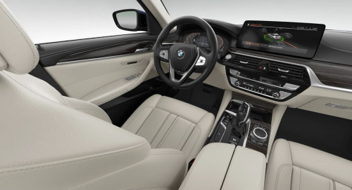 BMW_5 Series_2022년형_520i Luxury_color_int_Leather 'Dakota' Ivory White exclusive stitching leather piping in contrast (BK).jpg