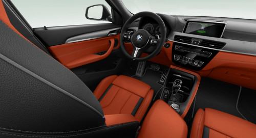 BMW_X2_2023년형_가솔린 2.0_M35i_color_int_Leather 'Dakota' with perforations Magma Red Grey highlight.jpg
