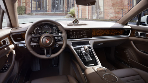 포르쉐_Panamera_2023년형_가솔린 4.0 플러그인 하이브리드_Panamera Turbo S E-Hybrid_color_int_Club leather interior in Truffle Brown.jpg