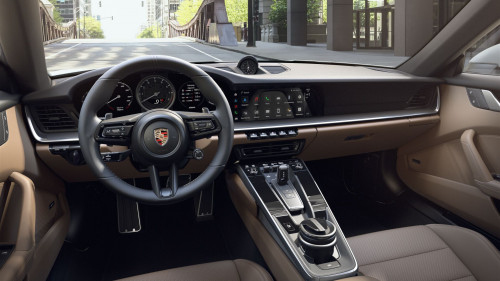 포르쉐_911_2024년형_카레라 가솔린 3.0_911 Carrera Coupe_color_int_Standard Interior in Black Mojave Beige incl. Front Leather Seats.jpg