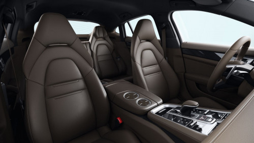 포르쉐_Panamera_2023년형_color_int_Leather interior in Saddle Brown, smooth-finish leather.jpg