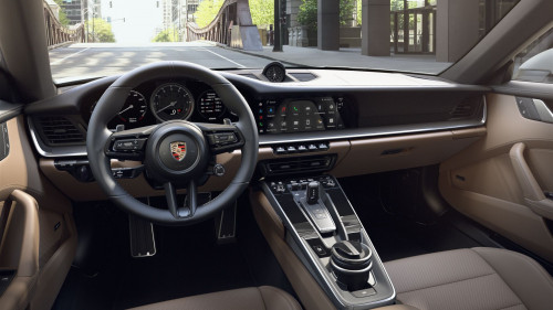 포르쉐_911_2024년형_카레라 가솔린 3.0_911 Carrera Coupe_color_int_Leather (two-tone), Black and Mojave Beige.jpg